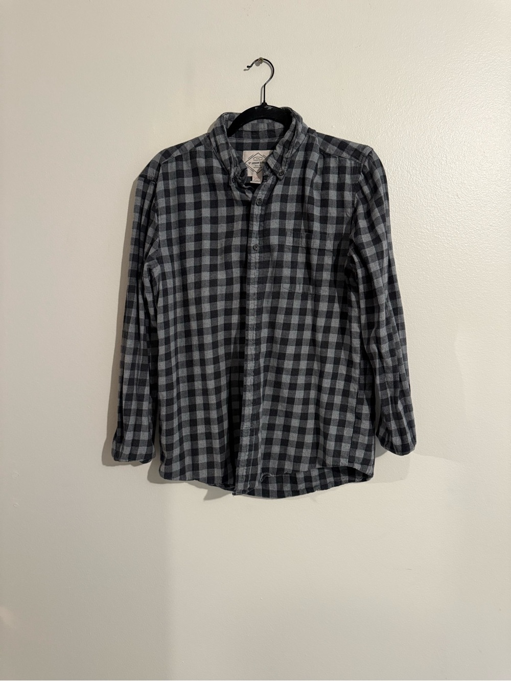 St Johns Bay Mens M 100% cotton dark grey plaid flannel: classic western grunge